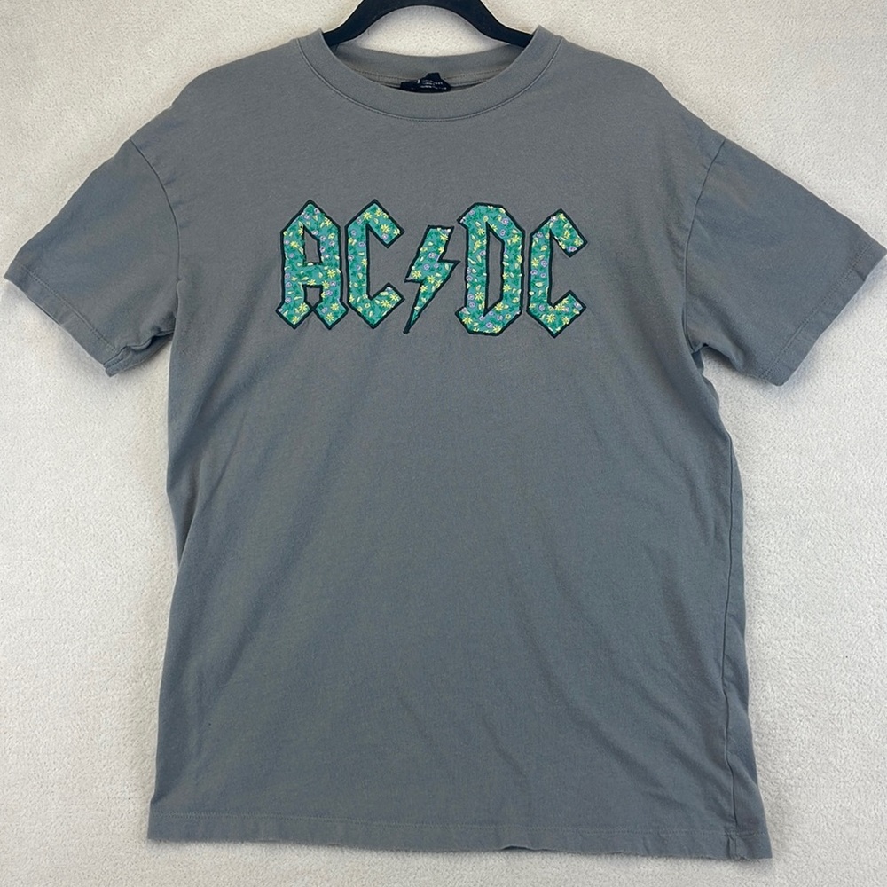 COTTON ON AC/DC Relaxed Boyfriend Tee Graphic Band Tshirt Size XS